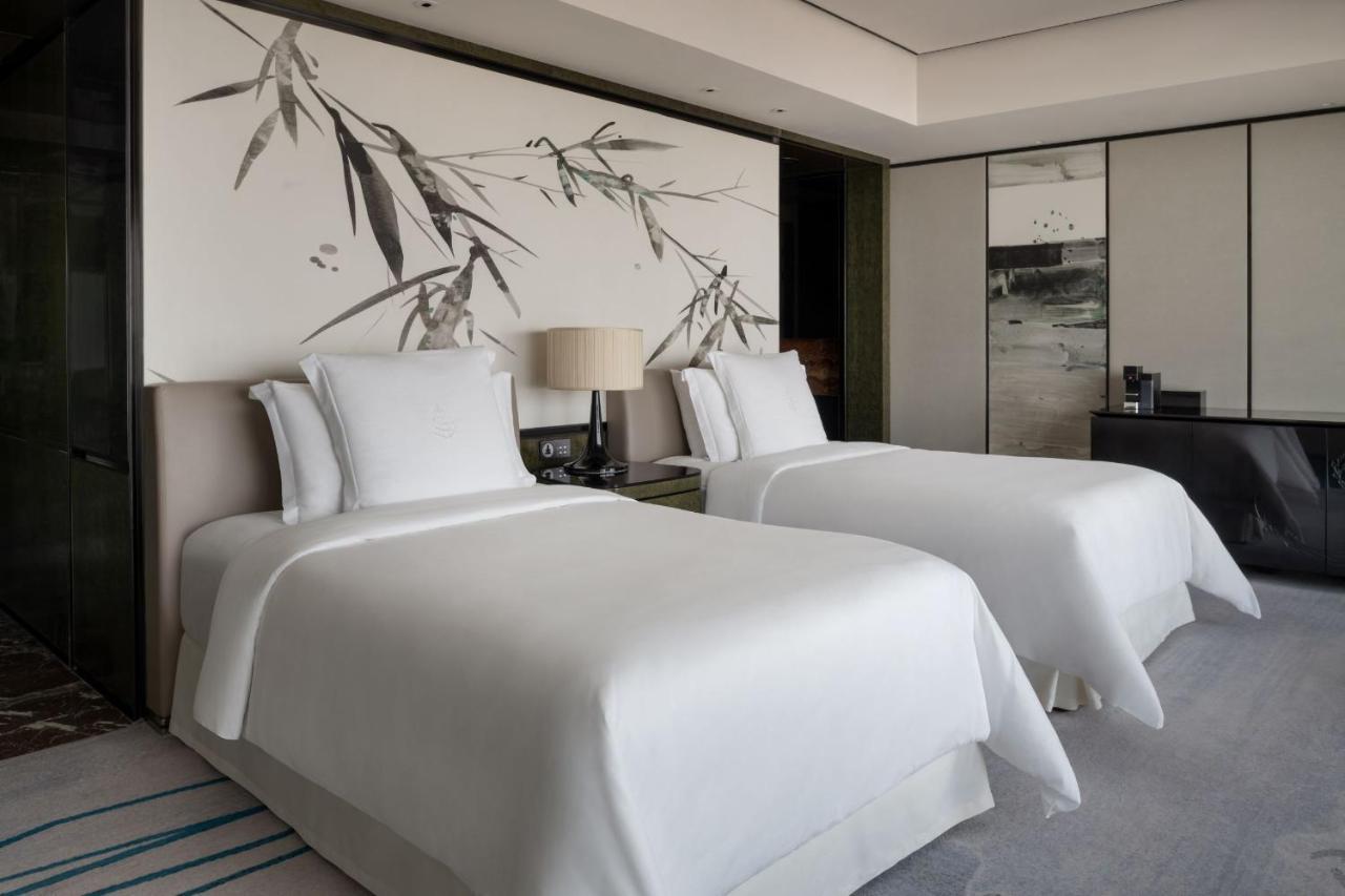 Four Seasons Hotel Kuangcsou Kültér fotó